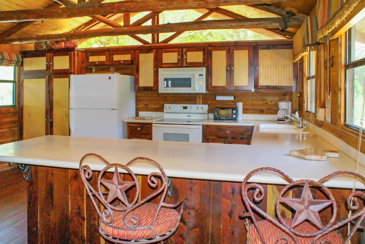 Creekside Falls Wimberley Exterior photo