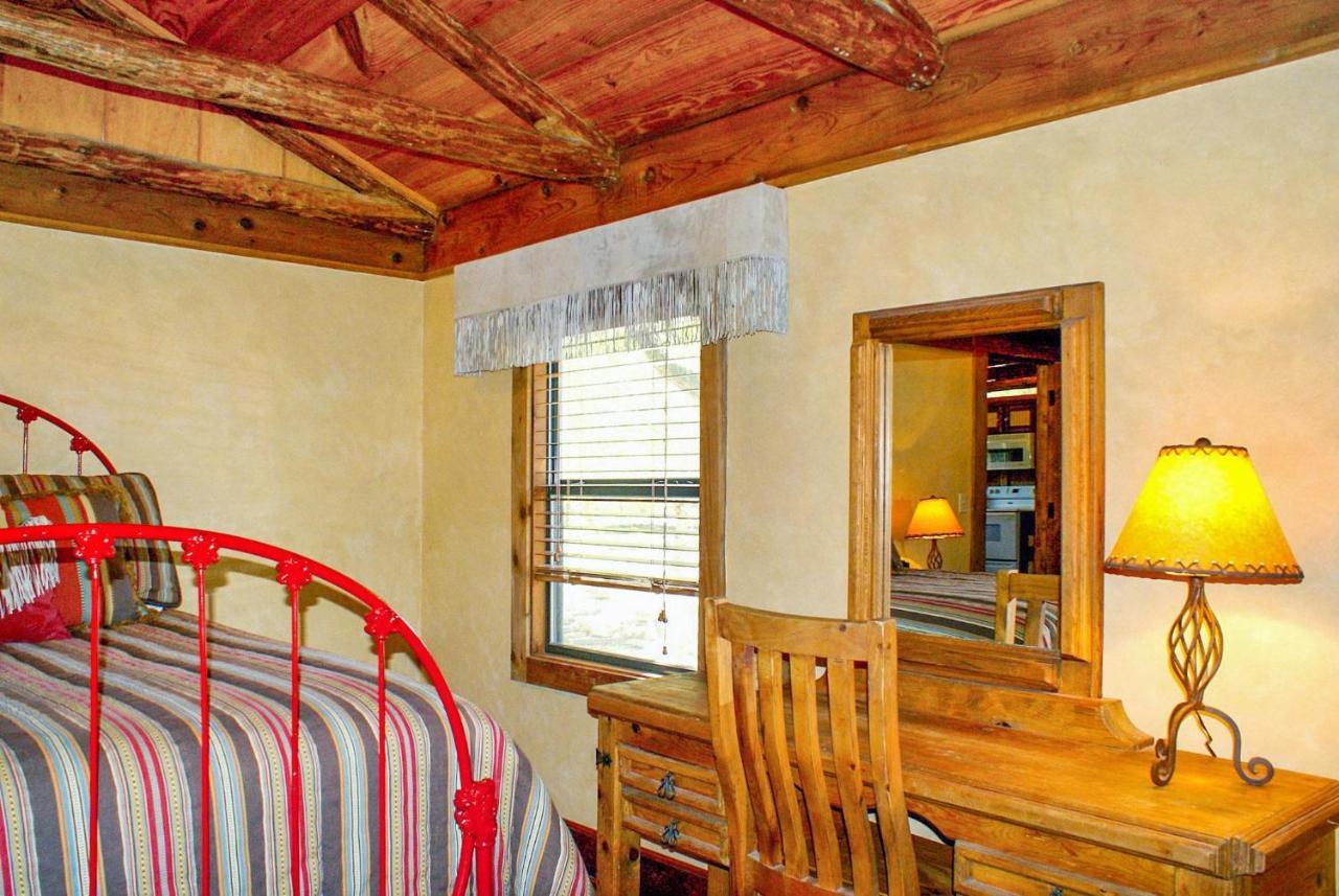 Creekside Falls Wimberley Exterior photo